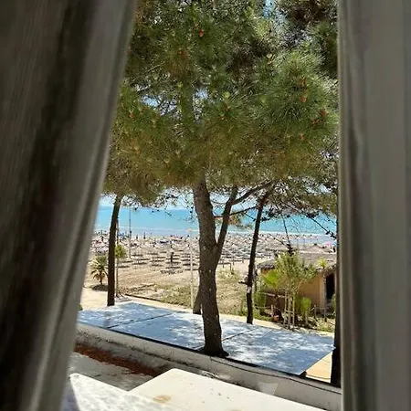 Pandora's Seaview Daire Dıraç